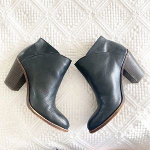 [Lucky Brand] Leather Heeled Booties 8
